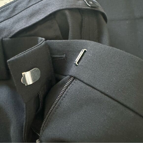 Theory Demitria 4 Pant in Good Wool - Picture 9 of 14